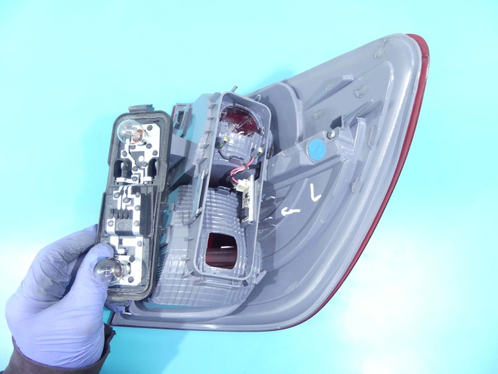 фото №12, Лампа зад ліва bmw x3 f25 hb