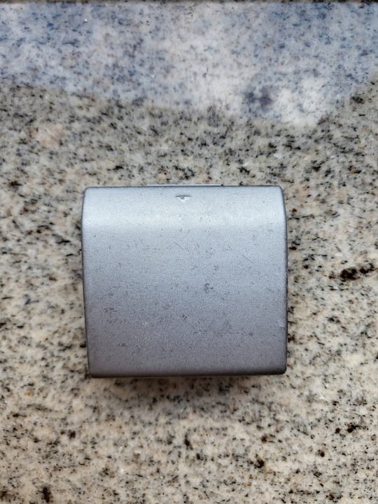 фото №1, Mercedes w203 заглушка бампера фаркоп зад a2038850026