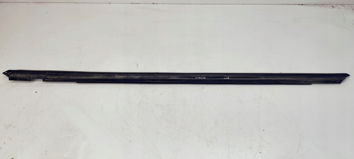 фото №1, Планка двері скла mat ліва audi tt 8j0837477