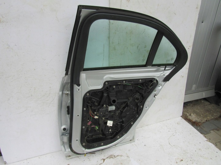 фото №8, Mercedes c w205 205 дверь правая зад правое задние 2057320210 775