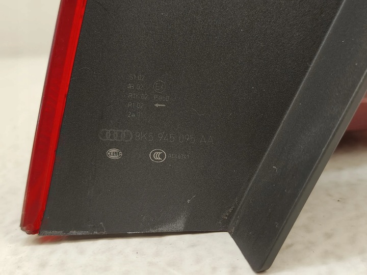 фото №10, Audi a4 b8 sedan рестайлінг лампа ліва задня w крило лівий зад 8k5945095aa