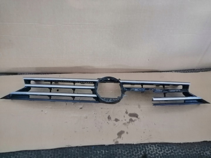 фото №1, Решётка радиатора решётка vw touran ii 5ta853653b