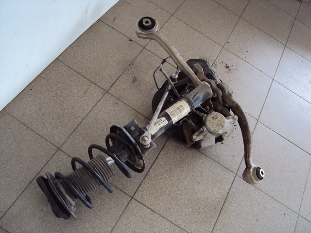 фото №3, Mcperson поворотный кулак левая mercedes c-klasa w204 cdi