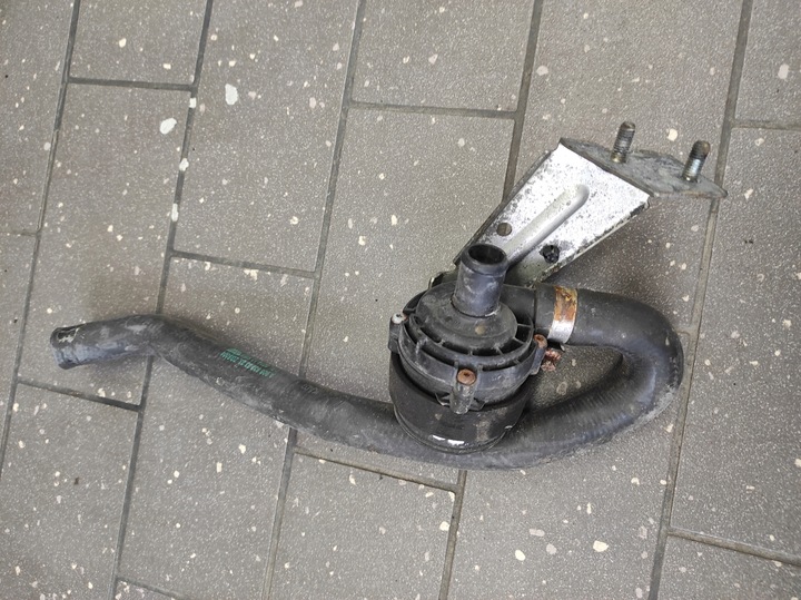 фото №1, Помпа води шланг шланг води mercedes sprinter w906