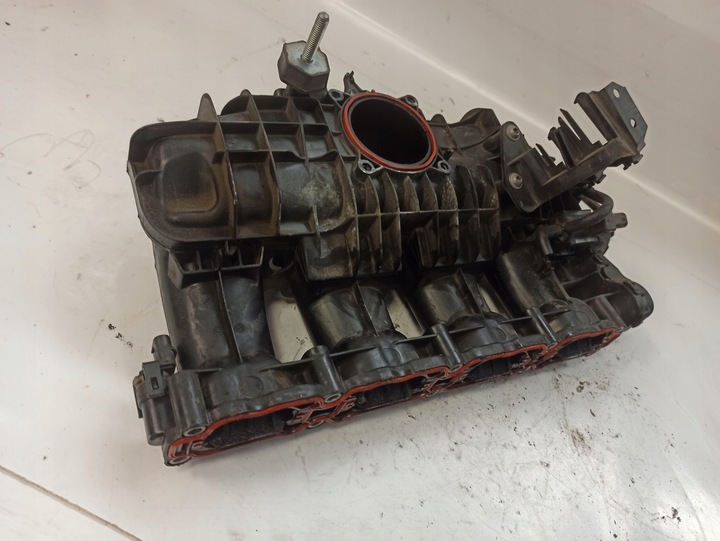 фото №9, Volkswagen passat b8 колектор всмоктуючий 06l133201as