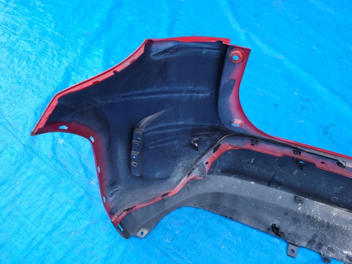 фото №9, Toyota yaris iv 4 | бампер диффузор спойлер зад cross 52159-0db40 | 0689