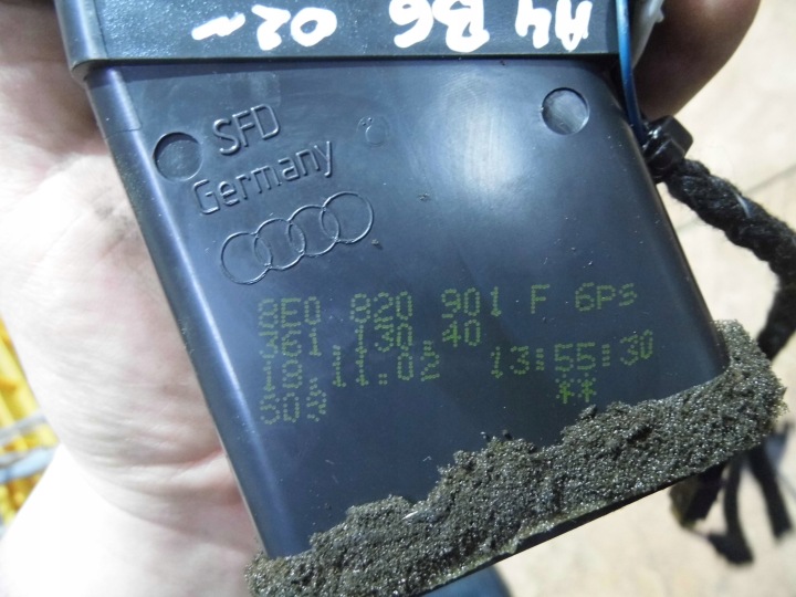 фото №12, Audi a4 b6 2.5tdi 02' sed решітка повітропровід ліва права 8e0820902 8e0820901