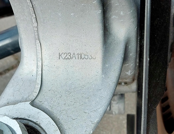 фото №11, Kia ev6 23r. поворотна опора амортизатор важелі піввісь правий зад 55307-cv200