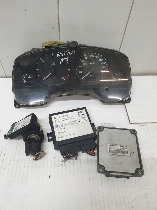 фото №1, Блок управления набор старт astra ii 1,7dti 8972406217
