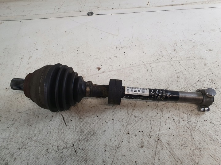 фото №11, Полуось перед левый оригинальный номер 3q0407271am volkswagen passat b8 2.0tdi 15r.