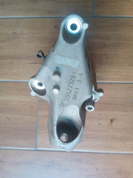 фото №5, Лапы двигателя alfa stelvio 2.2d 55267866 55273294