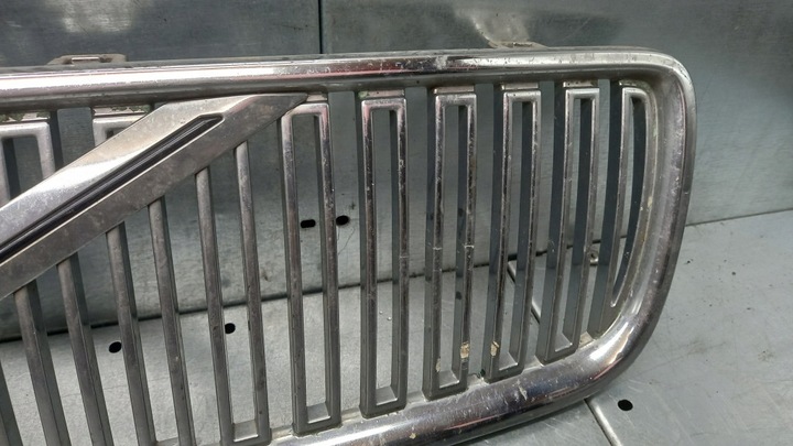 фото №5, Решітка радіатора volvo v70 ii рестайлінг 05r