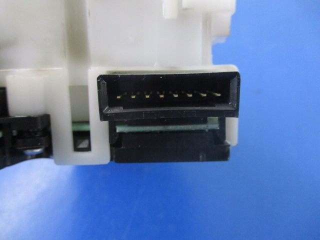 фото №6, Nissan tiida hb 2008r кермовий/підкермовий двірник eu