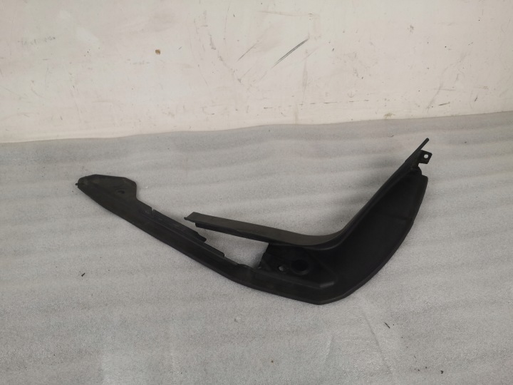 фото №6, Audi a8 d3 защита водостоки крышки багажника 4e0853267g