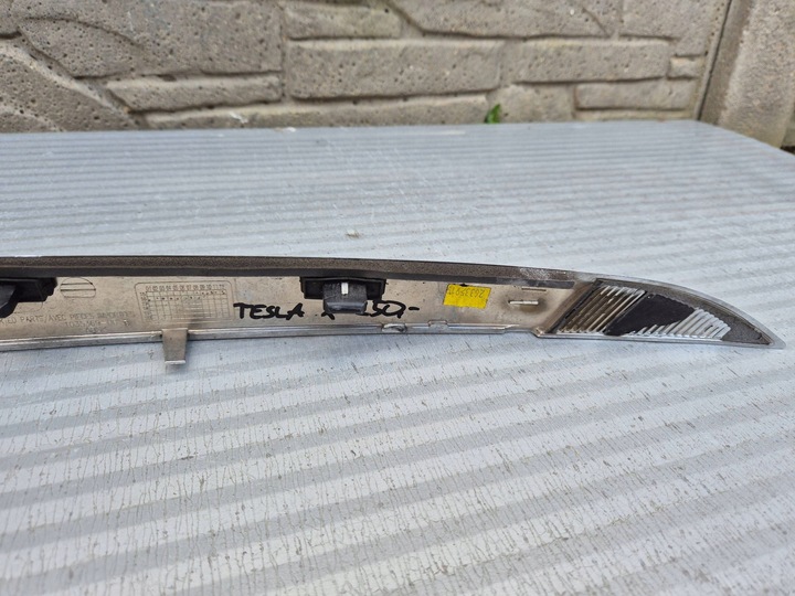 фото №9, Tesla модель x 15- планка хром задней крышки багажника 103536900d
