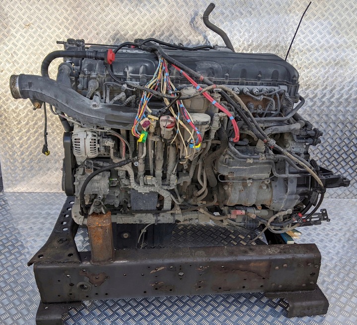 фото №1, Двигатель стойка daf cf xf 370 440 mx 11 евро 6 2015/