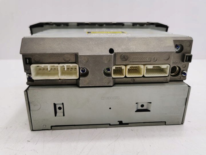 фото №5, Toyota avensis t250 2005 панель / радіопрогравач cd/dvd/gps