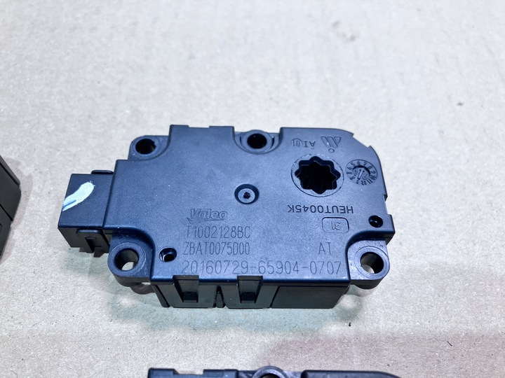 фото №1, Двигунчик нагрівача mercedes c клас w205 2.2