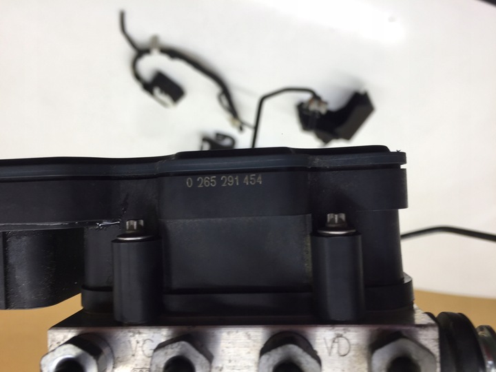 фото №5, Citroen c3 iii насос блок управления abs трубки штекер