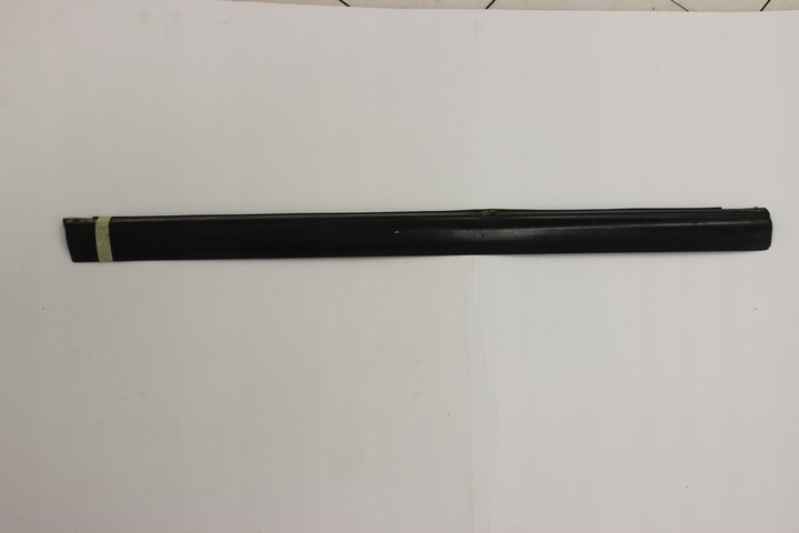 фото №1, Планка дверь левый перед резиновая накладка хром mercedes w123