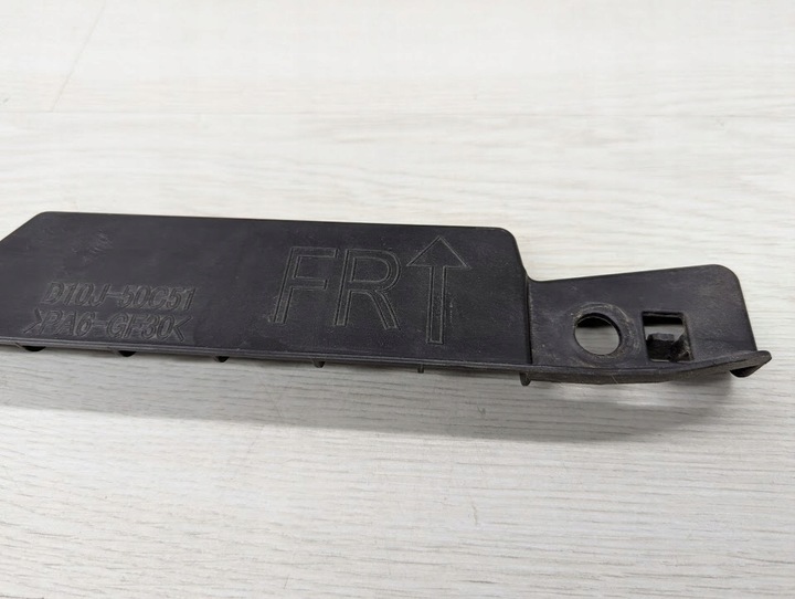 фото №4, Ковзун бампера зад mazda cx-3