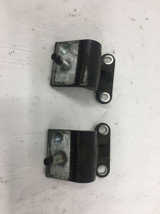 фото №10, Vw passat b5 комплект петли крышки 3b9827301d