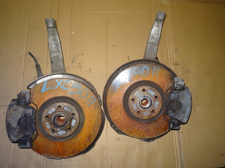 фото №1, Volvo xc90 ii поворотный кулак правая левая