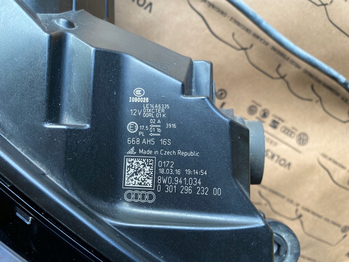 фото №7, Audi a4 b9 8w комплектний перед капот лампи led бампер крило w колір ly9t