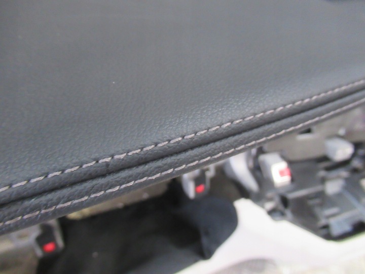 фото №7, Bmw x7 g07 x5 g05 консоль панель шкіра оригінал 4