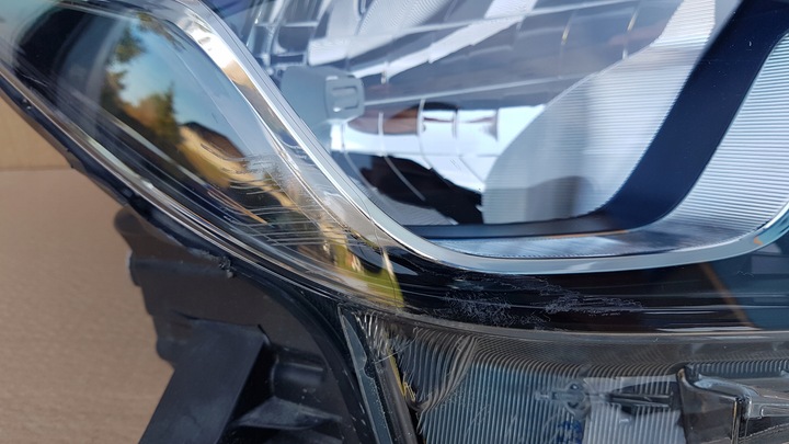 фото №8, Лампа перед права nissan micra k14 звичайна + led