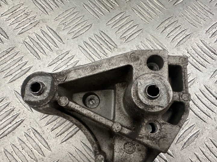 фото №12, Peugeot citroen vti кронштейн кронштейн коробки 326b42q