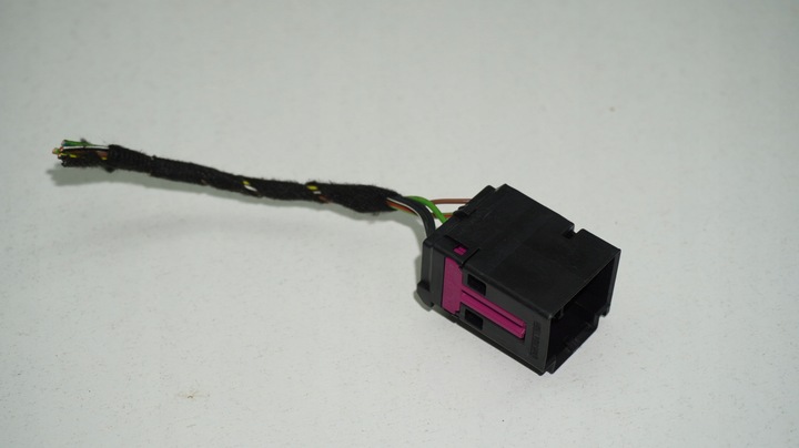 фото №7, Audi volkswagen seat skoda штекер роз'єм з'єднувач 4f0937743