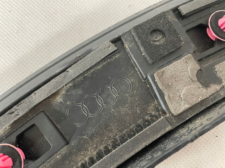 фото №10, Планка крила лівий зад audi q8