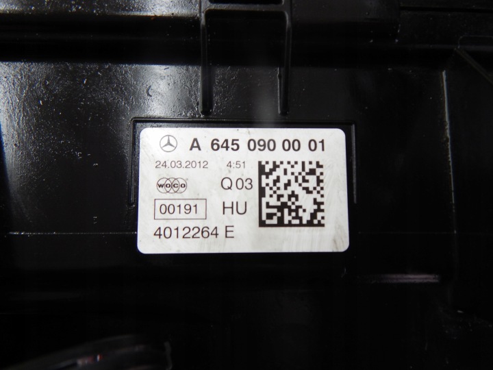 фото №7, Корпус фильтра воздуха + расходомер mercedes w246 a6450900001 org.