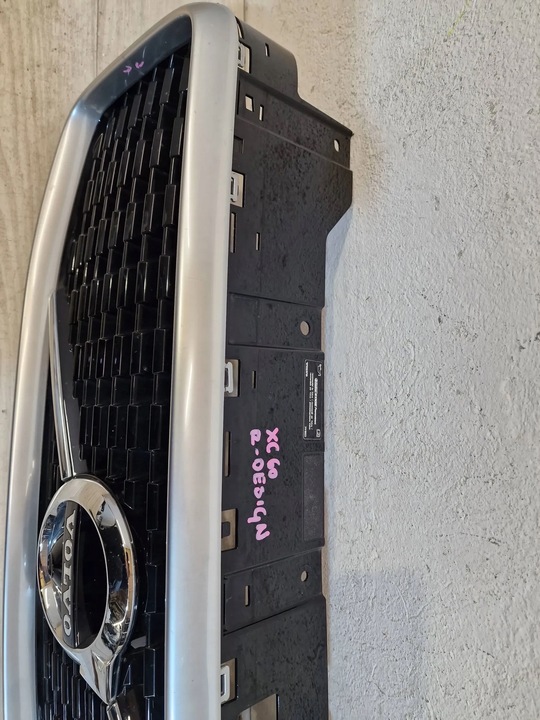 фото №7, Volvo xc60 ii r design решітка решітка радіатора перед бампера