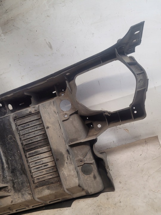 фото №10, Передня панель корпус радіатор oem номер 1h0805594c volkswagen vento 93r.