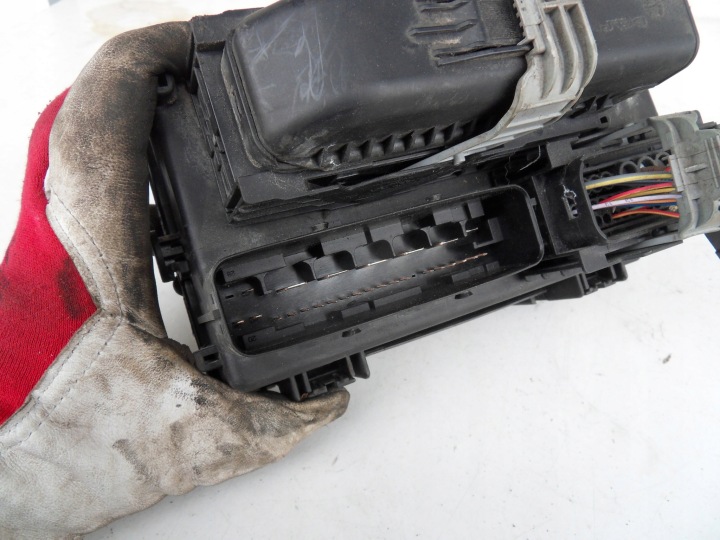 фото №7, Fiat grande punto 05-11 1.3 jtd 90 блок предохранителей bez wilgoci
