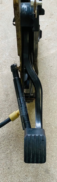 фото №5, Педаль тормоза стояночного 7l0721797e audi q7 4l