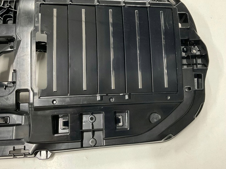 фото №7, Ролета, жалюзі, кермо повітря bmw i7/i-7 g70 2.046