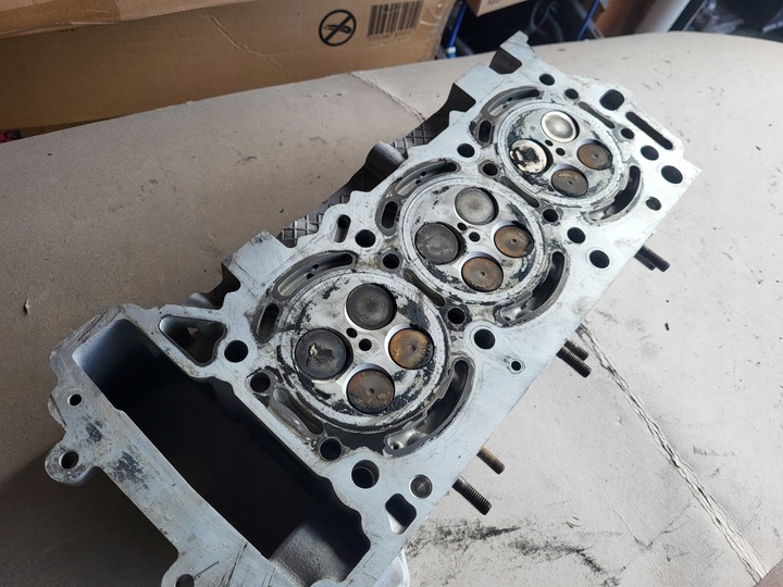 фото №7, Головка клапанов mercedes w211 w209 w219 w221 3.0 cdi v6 r6420163601