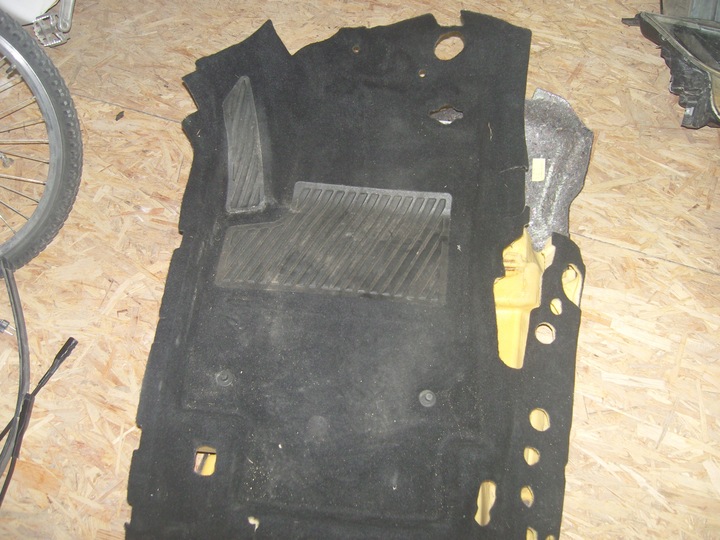 фото №1, Килим оббивка підлога перед citroen c3 aircross 1838640mis