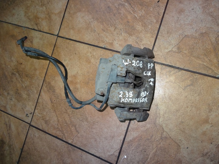 фото №1, W208 clk 2.3 98' суппорт правый перед