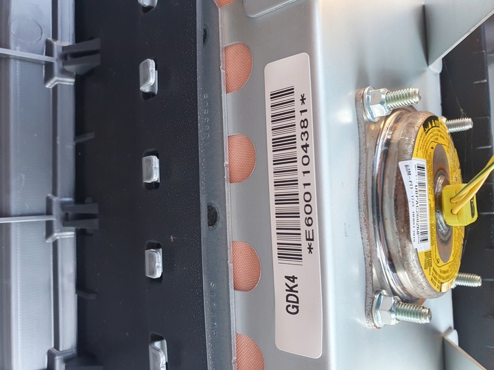 фото №16, Консоль капот панель mazda 6 европа