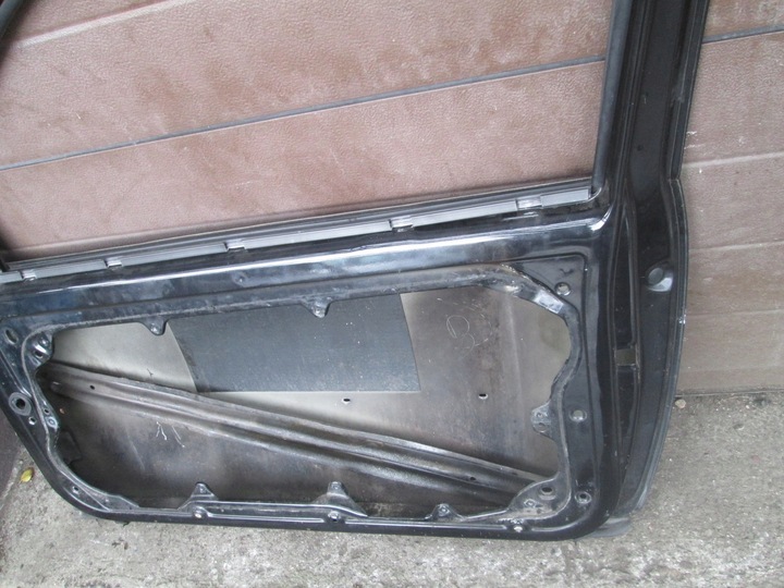 фото №4, Двері праві перед vw golf iv lc9z 3d