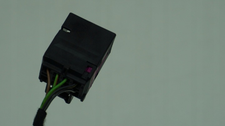 фото №13, Audi volkswagen seat skoda штекер роз'єм з'єднувач 4f0937743