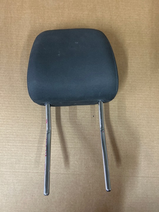 фото №5, Audi a1 82a 19-21r подголовник сиденья перед