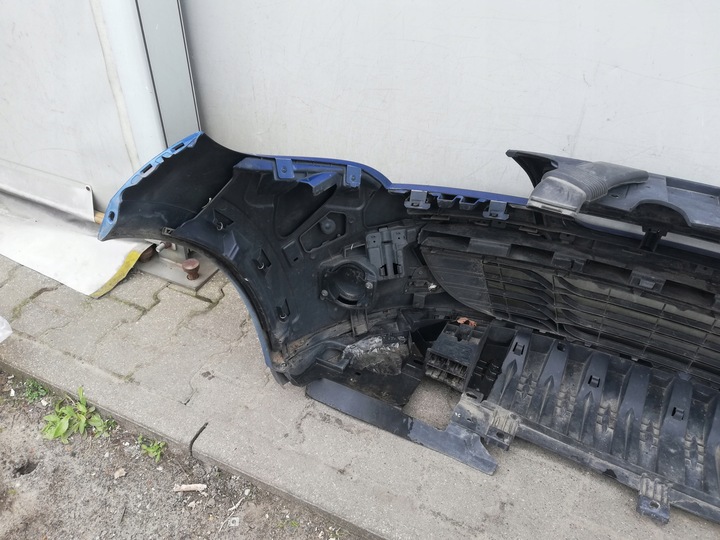 фото №8, Бампер переднє renault megane iii 09-12