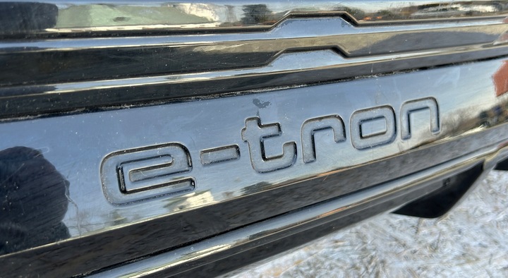 фото №12, Спойлер бампера зад audi e-tron 4ke pdc 4ke807833c