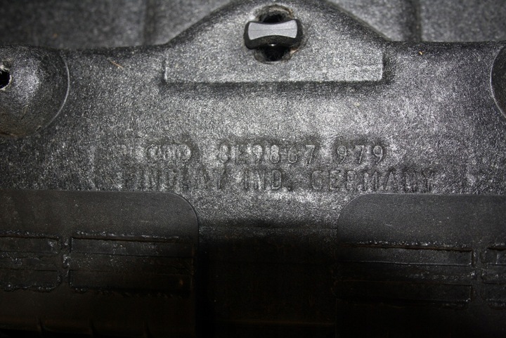 фото №8, Оббивка кришки багажника audi a4 b7 8e9867979b