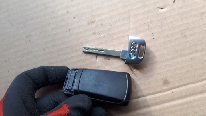 фото №6, A4 b9 8w ключ pilot 4m0959754t a5 8w